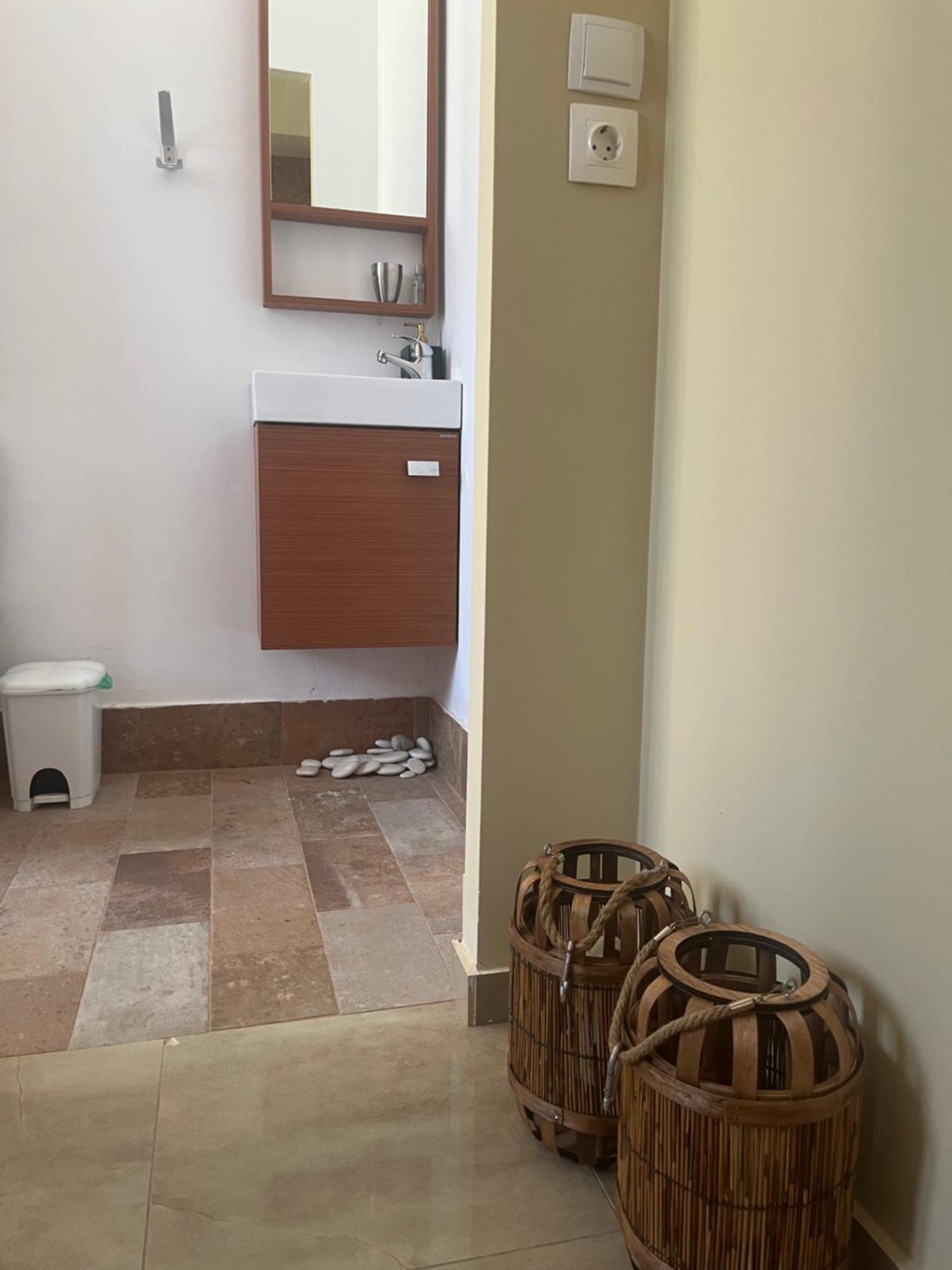 Sea Airport Art Studio Apartment อาร์เตมีดา ภายนอก รูปภาพ